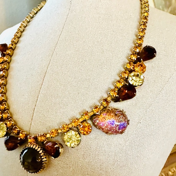 🔥 Vintage GORGEOUS Opal Rhinestone Crystal Necklace - Picture 12 of 17